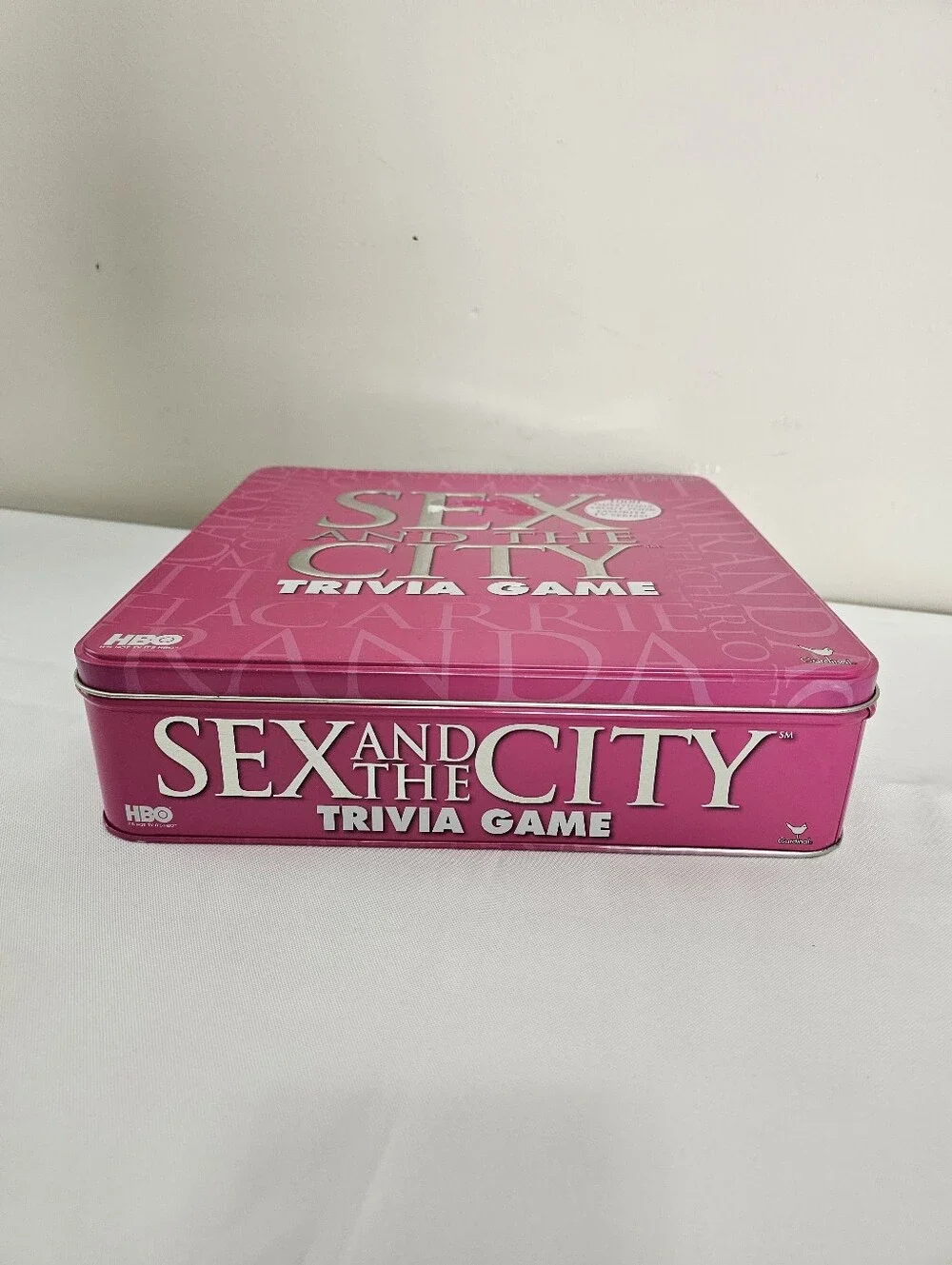 Sex and the City Trivia Game - Hot Pink Collectible Tin